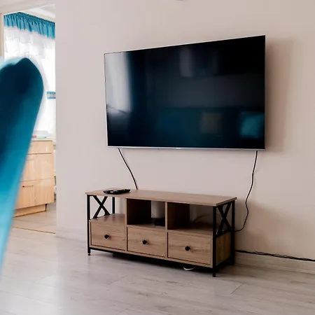 Apartment Piatkowo Comfy By Bookinghost *